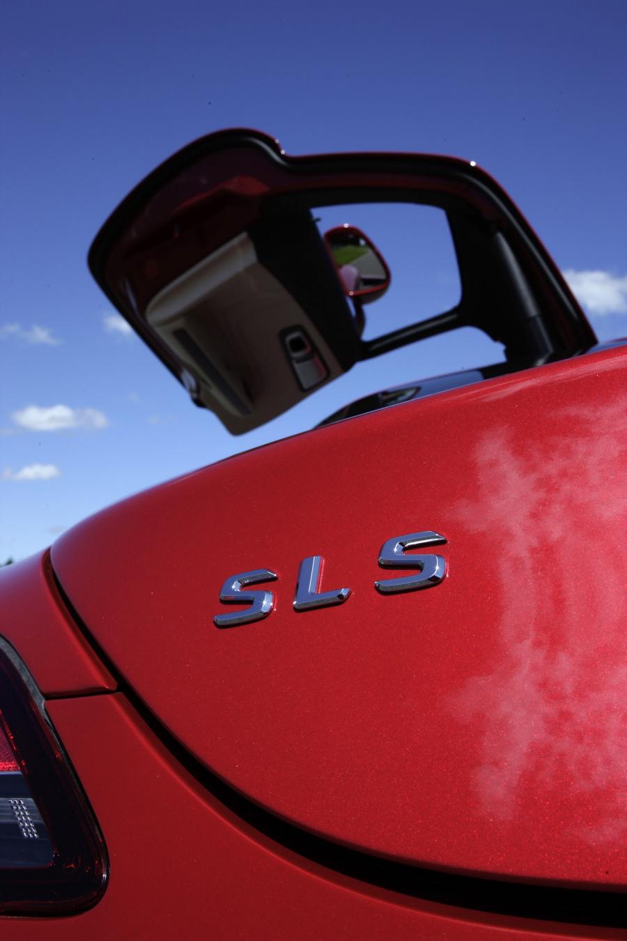  Mercedes-Benz SLS AMG 2010 года  (фото 106 из 526)